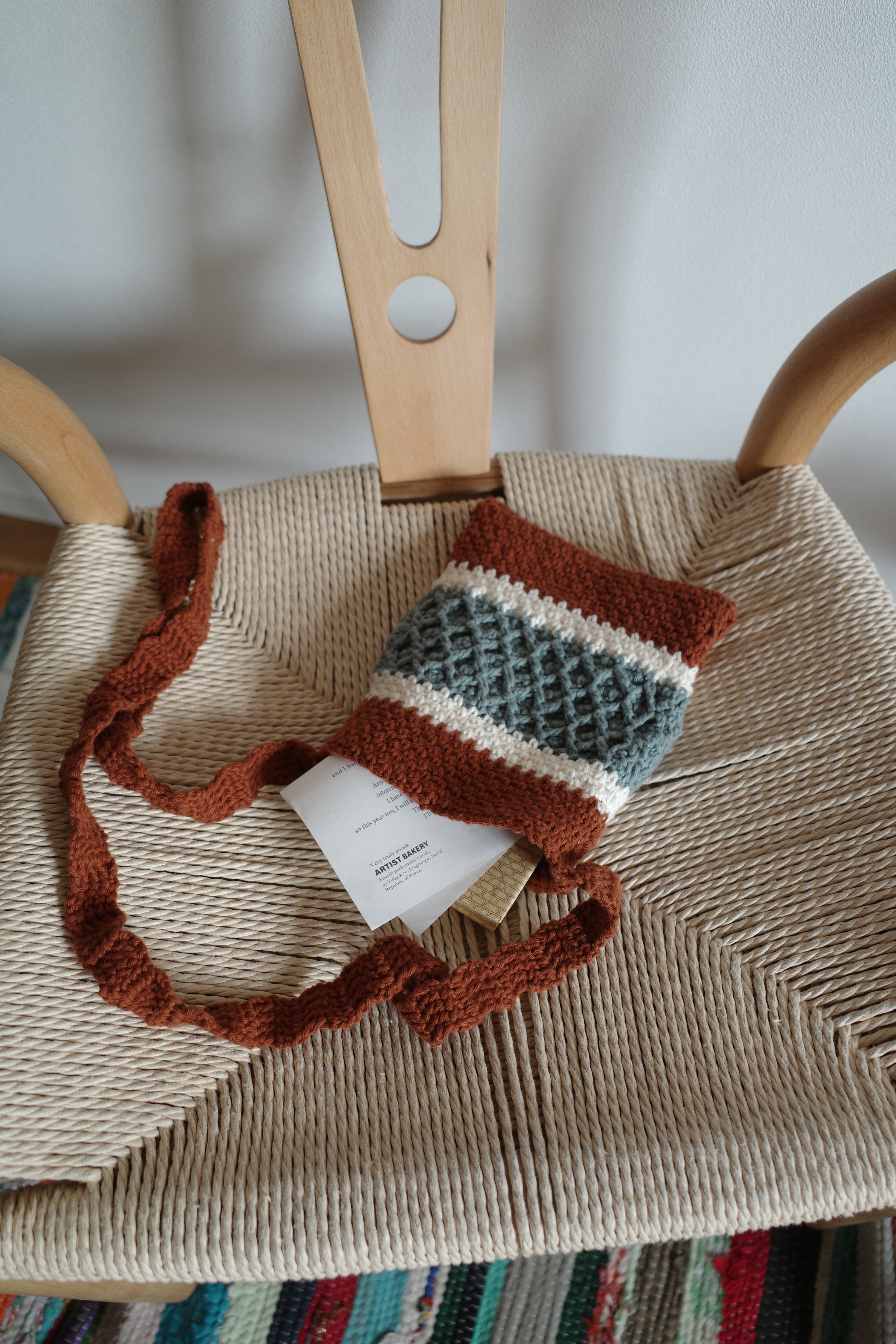 No.004 - Window Shoulder Bag
Crochet Pattern (PDF)