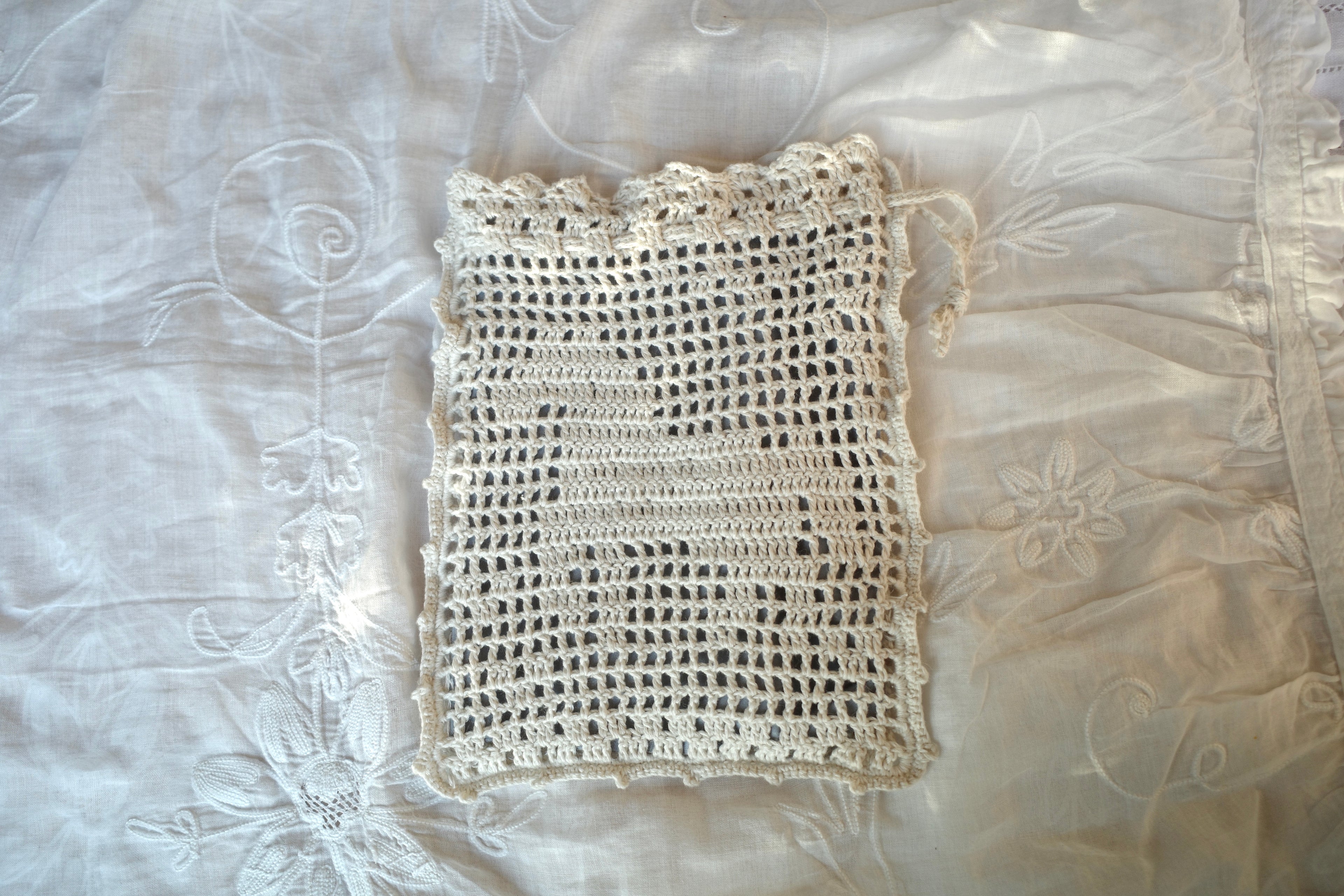 No.002 - Horse Filet Bag
Crochet Pattern (PDF)