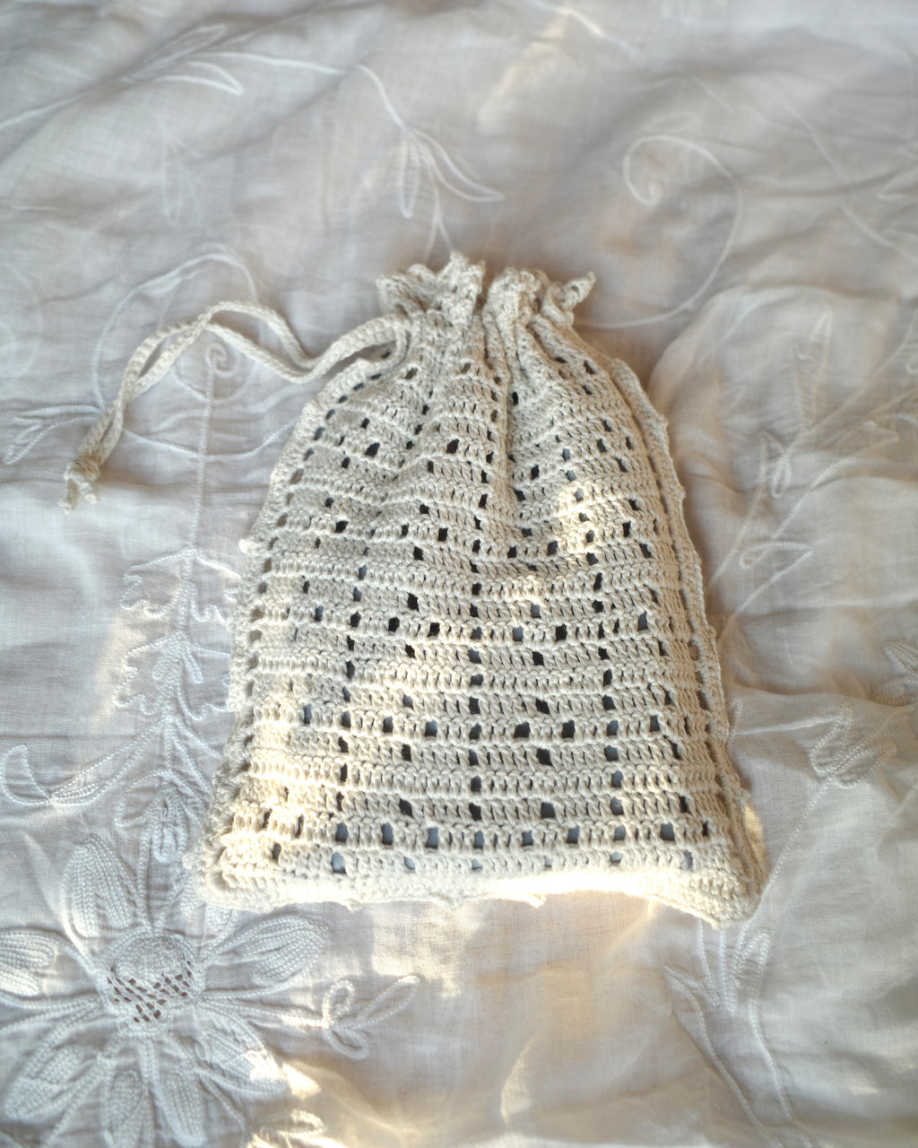 No.002 - Horse Filet Bag
Crochet Pattern (PDF)