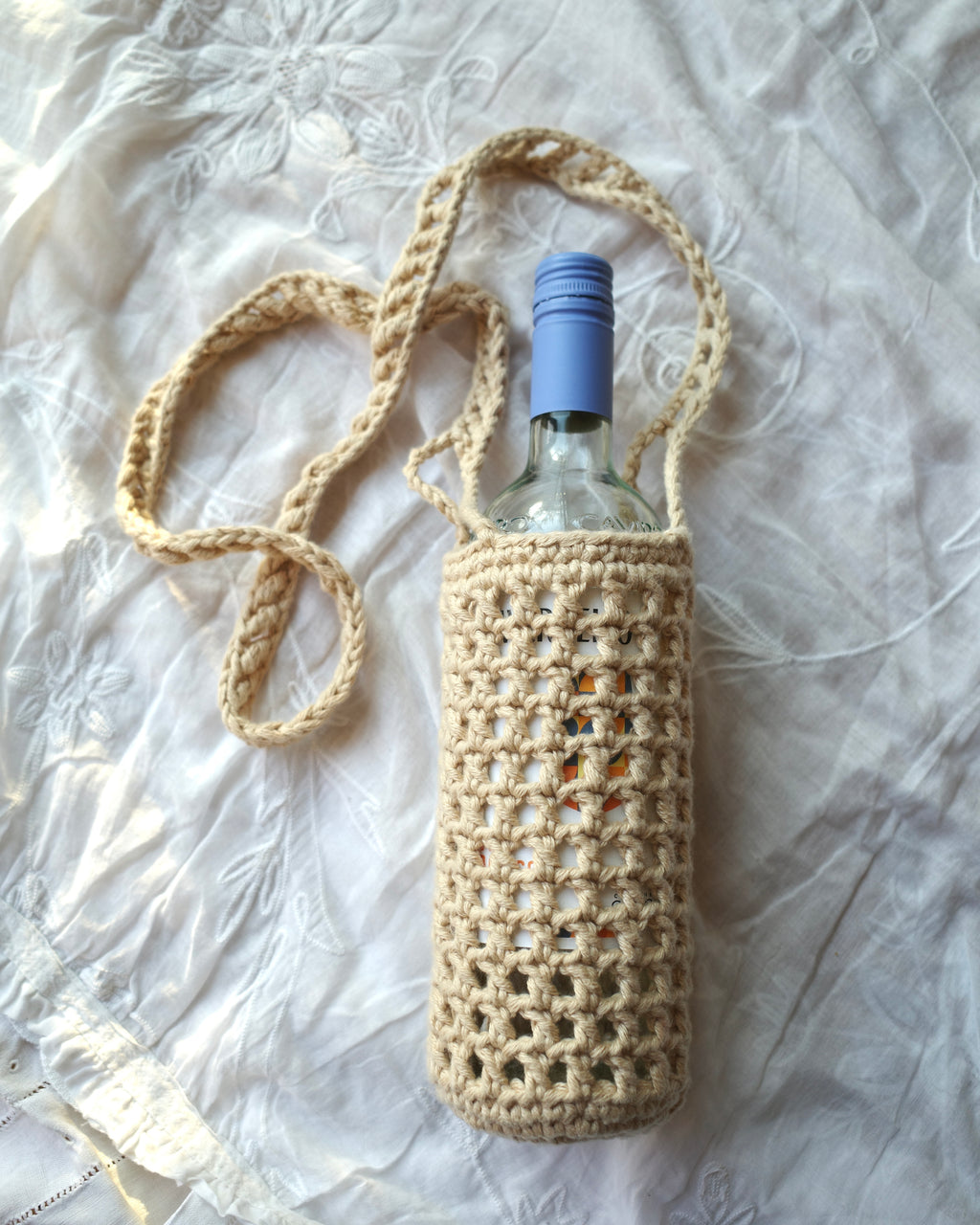 No.005 - Bottle Bag
Crochet Pattern (PDF)