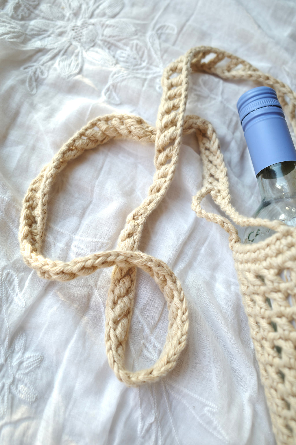 No.005 - Bottle Bag
Crochet Pattern (PDF)