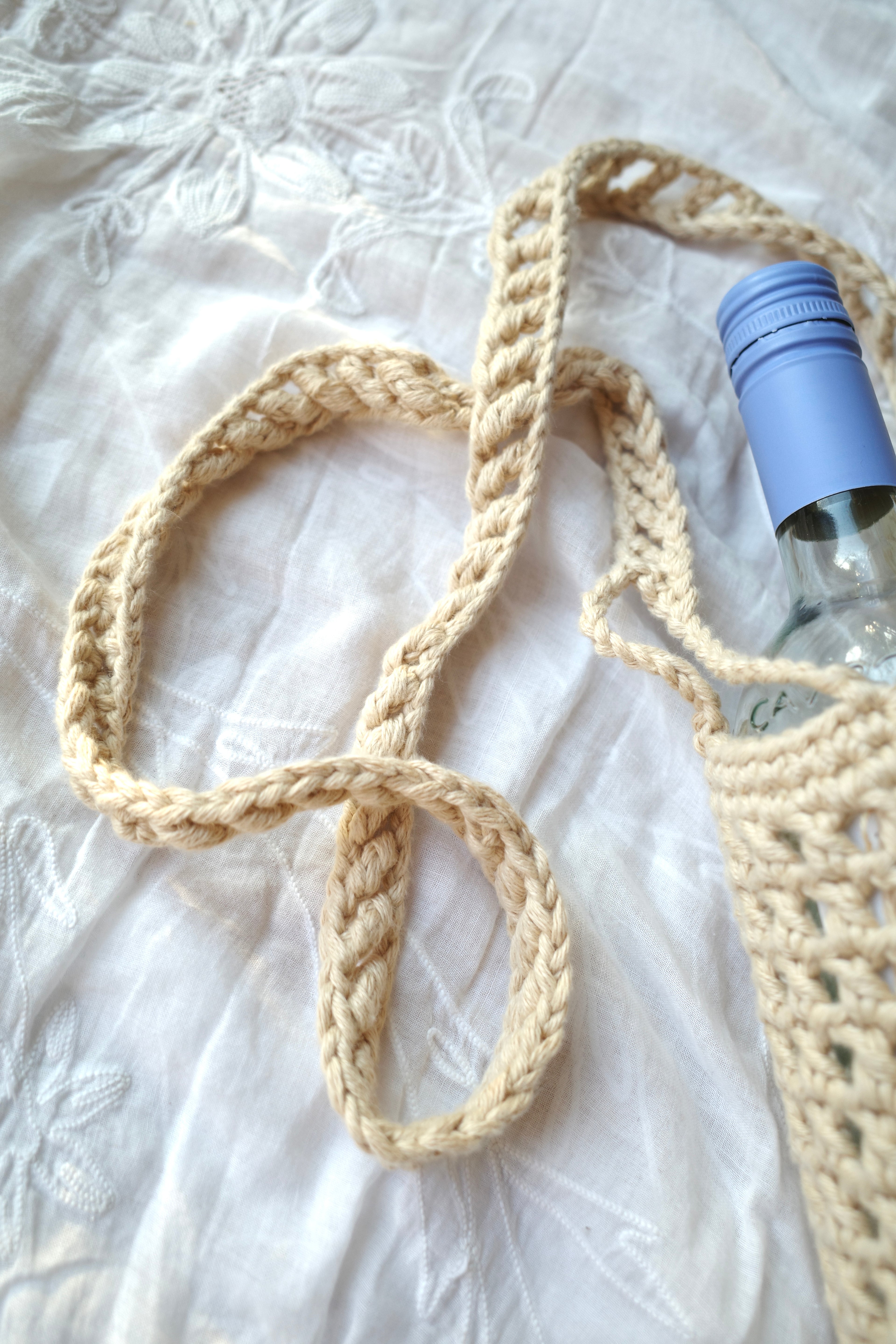 No.005 - Bottle Bag
Crochet Pattern (PDF)
