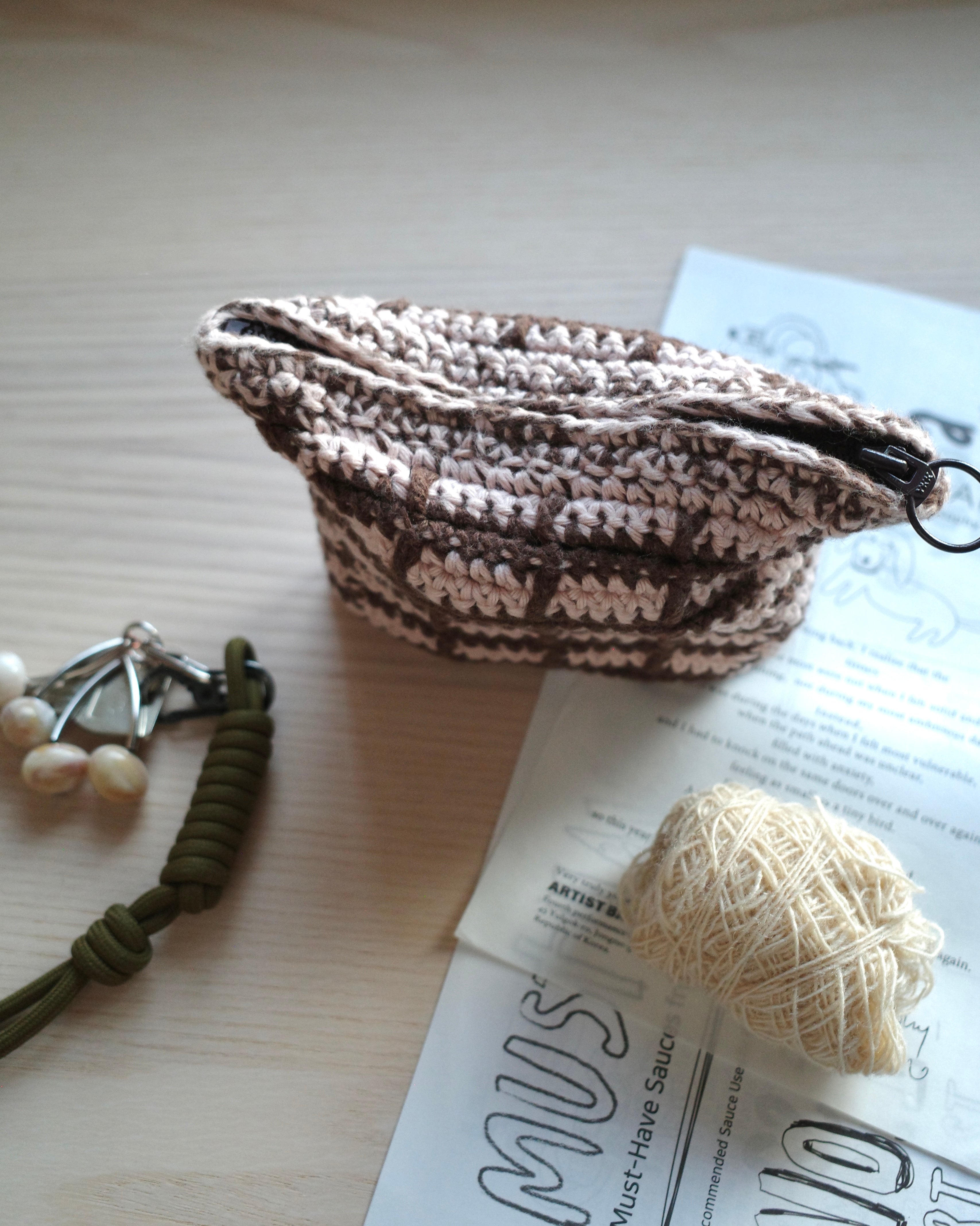 No.001 - Window Pouch
Crochet Pattern (PDF)